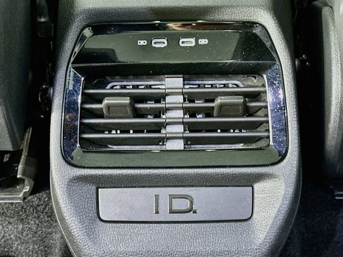 Used 2021 Volkswagen ID.4 Pro S w/ ID.4 Protection Package RWD image 22