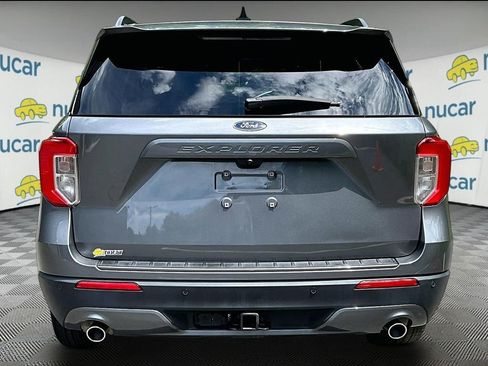 Used 2023 Ford Explorer XLT w/ Equipment Group 202A AWD/4WD image 6