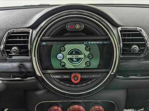 Used 2019 MINI Cooper Clubman S image 32
