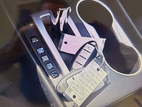 Used 2017 Nissan Altima 2.5 SR image 6