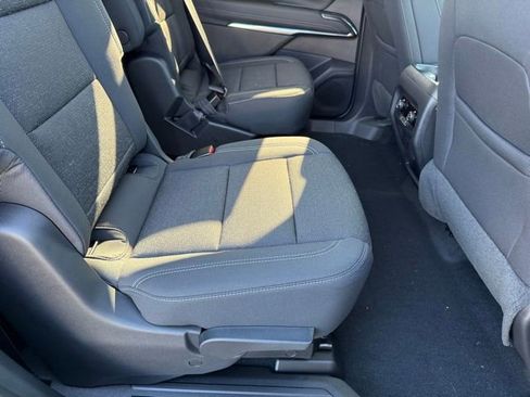 New 2026 Chevrolet Traverse LT w/ Driver Confidence Package FWD image 11