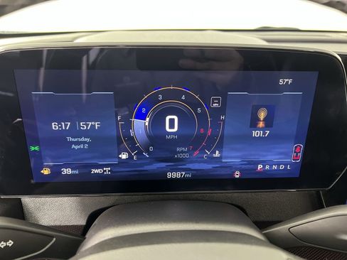Certified 2025 Chevrolet Traverse Z71 w/ Driver Confidence Package AWD/4WD image 12