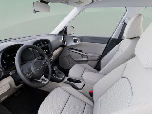 New 2025 Kia Soul LX image 18