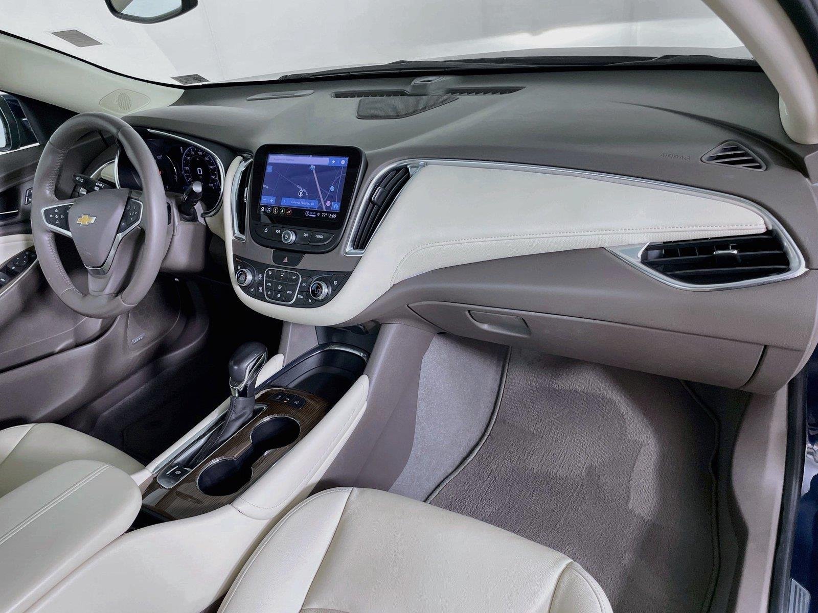 Used 2022 Chevrolet Malibu Premier FWD image 32