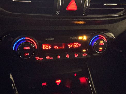 Certified 2022 Kia Forte GT image 19