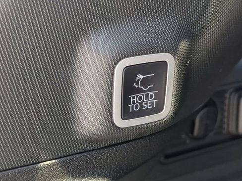 Used 2024 Jeep Grand Cherokee Limited 4xe image 15