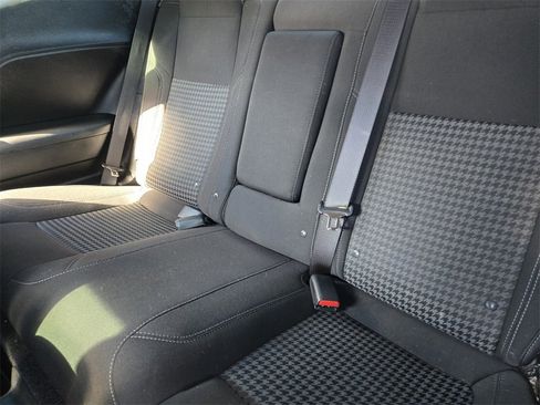 Used 2023 Dodge Challenger SXT image 15