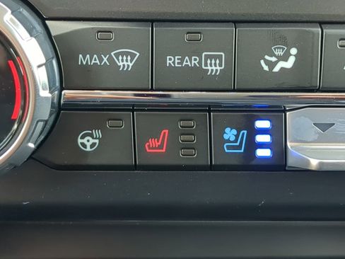 New 2026 Ford F250 Lariat w/ Black Appearance Package image 21