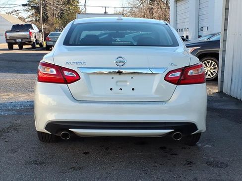 Used 2017 Nissan Altima 2.5 SL image 4