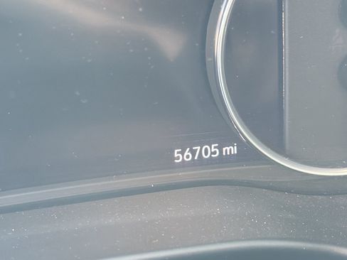 Used 2022 Buick Enclave Premium FWD image 3