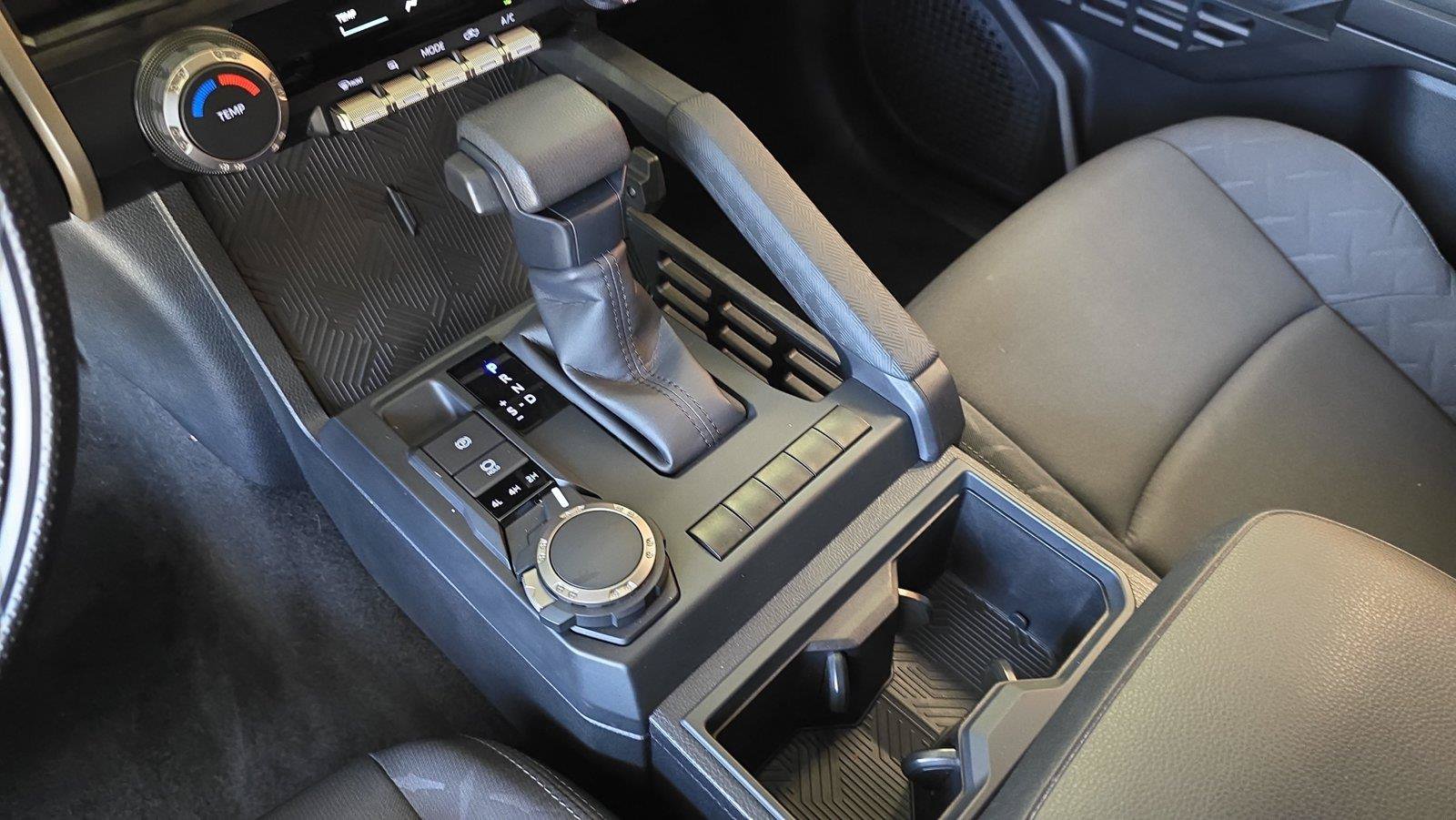 Used 2024 Toyota Tacoma SR AWD/4WD image 19