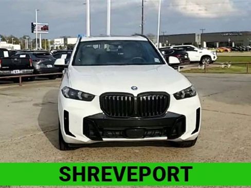 Used 2024 BMW X5 xDrive50e w/ M Sport Package image 3