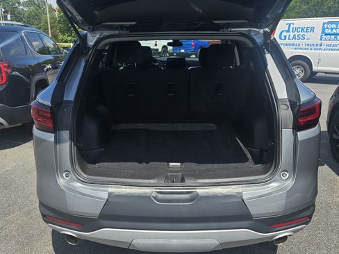Used 2024 Chevrolet Blazer LT FWD image 8