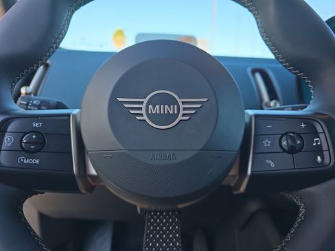 Certified 2025 MINI Cooper Countryman S w/ Comfort Package Max image 24