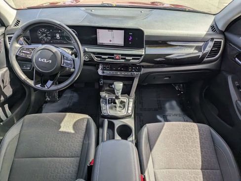Used 2024 Kia Seltos S AWD/4WD image 15