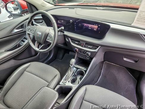 Certified 2024 Buick Encore GX Preferred w/ Comfort Package FWD image 21