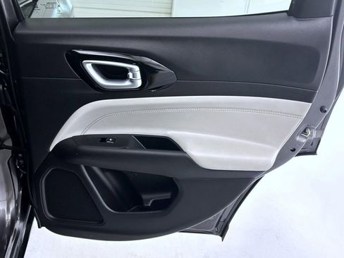 Certified 2022 Jeep Compass Limited image 17