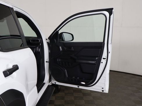 Used 2025 Toyota 4Runner SR5 image 18