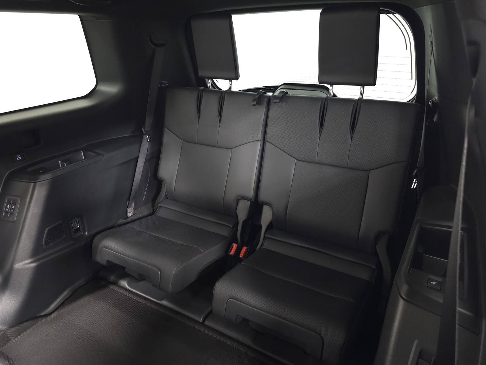 Used 2026 Lexus GX 550 w/ Accessory Package (2T) AWD/4WD image 41
