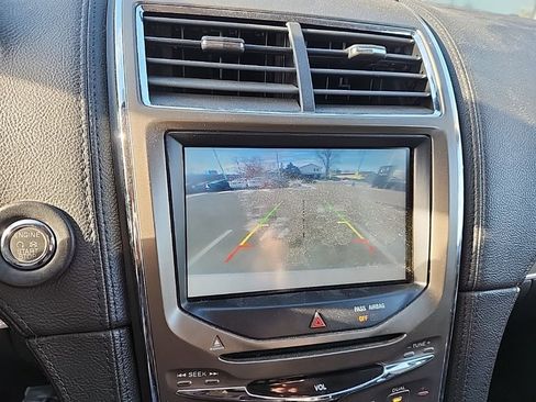 Used 2013 Lincoln MKX Base image 21