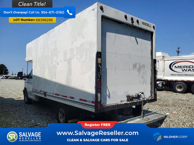 Used 2020 Chevrolet Express 3500 w/ Driver Convenience Package RWD image 3