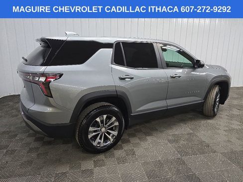 Used 2026 Chevrolet Equinox LT AWD/4WD image 3