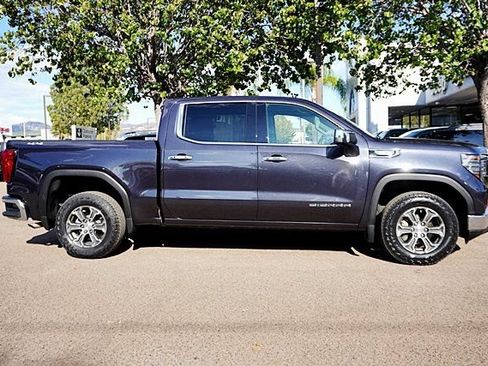 Used 2025 GMC Sierra 1500 SLT AWD/4WD image 3