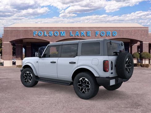 New 2026 Ford Bronco Outer Banks AWD/4WD image 4
