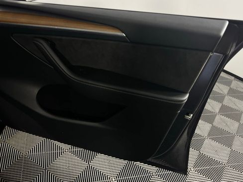 Used 2023 Tesla Model Y Performance image 30