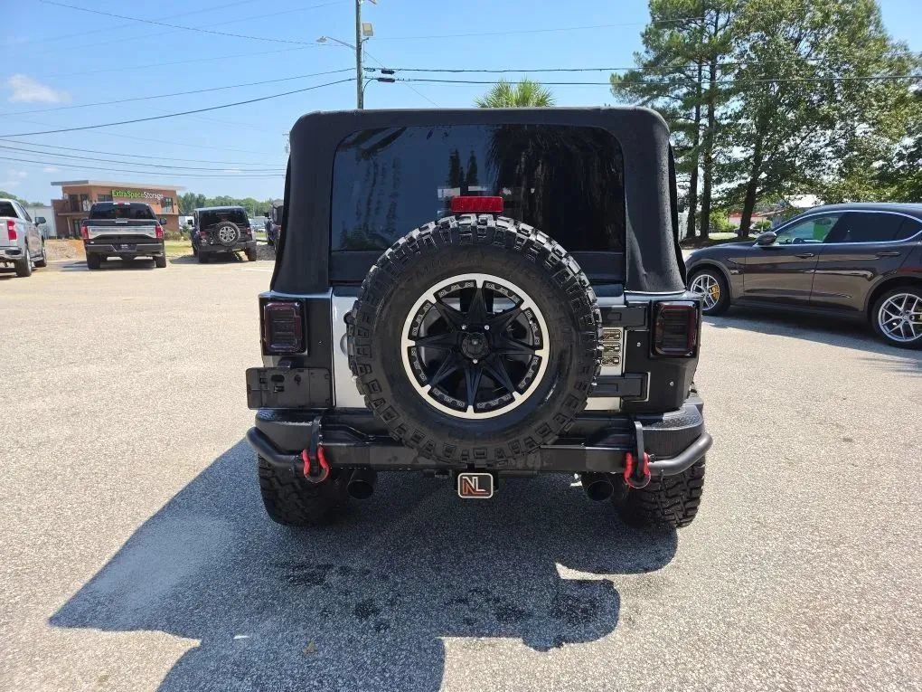 Used 2012 Jeep Wrangler Unlimited Rubicon AWD/4WD image 5