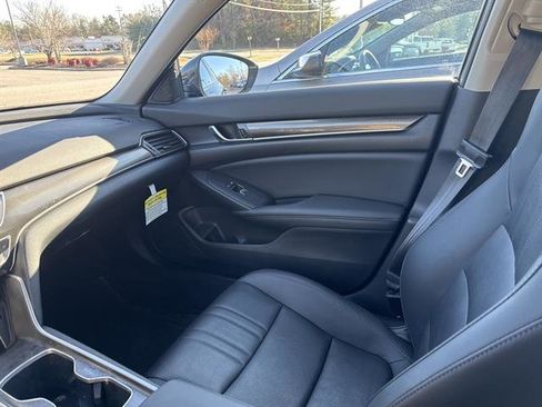 Used 2022 Honda Accord Sport Special Edition image 11