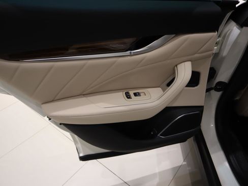 Used 2022 Maserati Levante GT image 22