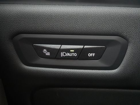 Used 2026 BMW X5 xDrive40i w/ M Sport Package image 26