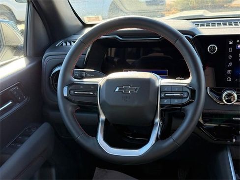 Used 2025 Chevrolet Colorado Z71 w/ Z71 Convenience Package 2 image 12