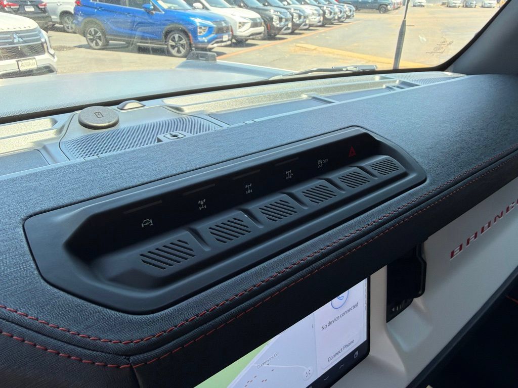 Used 2025 Ford Bronco Stroppe Edition AWD/4WD image 28