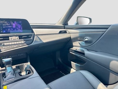 Used 2025 Lexus ES 350 w/ Premium Package FWD image 23