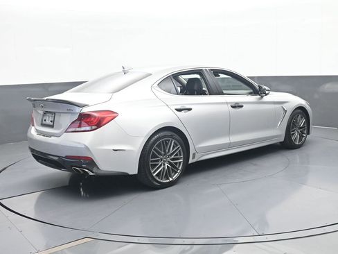 Used 2019 Genesis G70 2.0T Advanced RWD image 6
