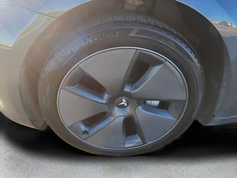 Used 2023 Tesla Model 3 Standard Range image 30