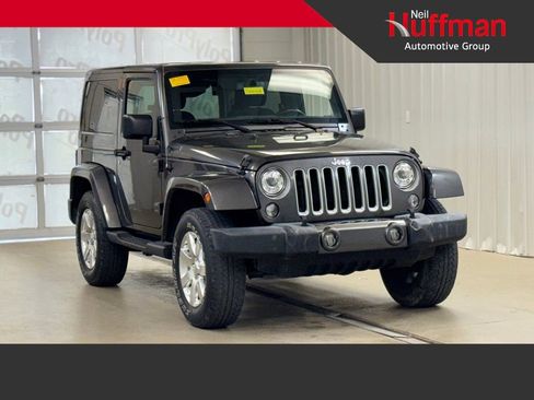 Used 2018 Jeep Wrangler Sahara AWD/4WD image 1