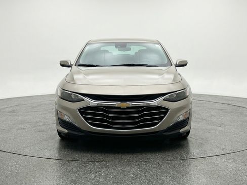 Used 2024 Chevrolet Malibu LT image 2