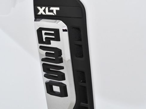 New 2026 Ford F350 XLT w/ XLT Premium Package image 21