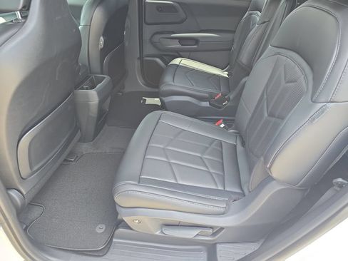 New 2027 Kia Telluride SX X-Line AWD/4WD image 17