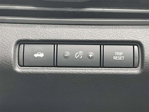 Used 2023 Nissan Altima 2.5 SR w/ SR Premium Package image 28