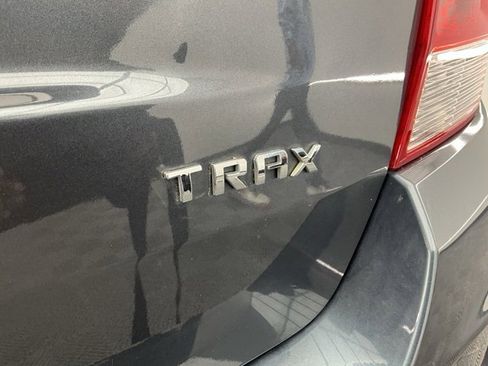 Used 2022 Chevrolet Trax LS w/ Tint and Cruise Package image 6