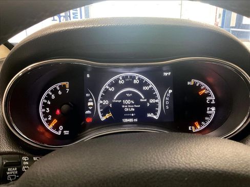 Used 2014 Jeep Grand Cherokee Limited w/ Trailer Tow Group IV AWD/4WD image 25