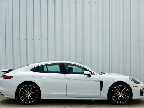 Used 2023 Porsche Panamera 4S w/ Sportdesign Package image 57