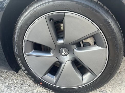 Used 2023 Tesla Model 3 Standard Range RWD image 15