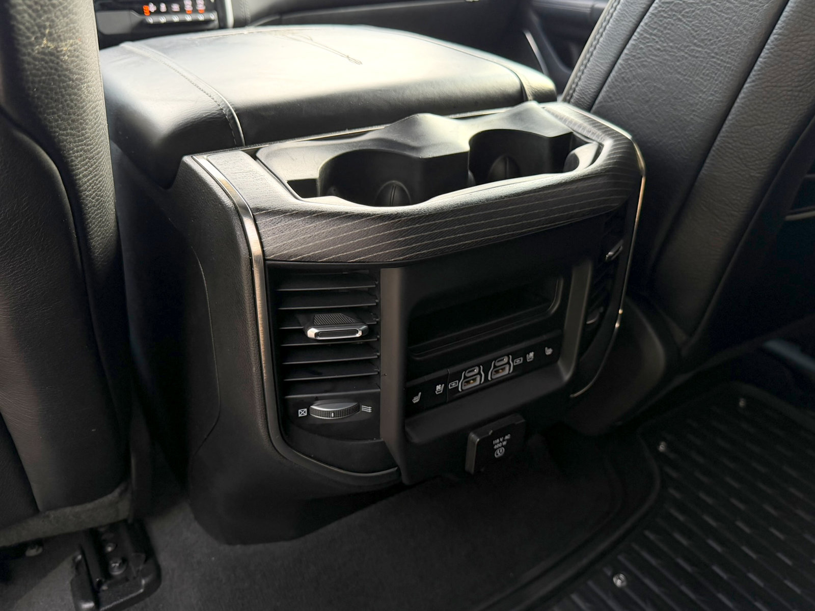 Used 2021 RAM 1500 Limited w/ Night Edition AWD/4WD image 32
