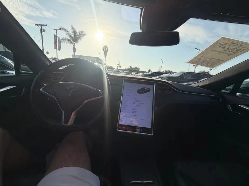 Used 2015 Tesla Model S 85D AWD/4WD image 6
