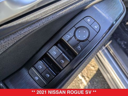 Certified 2021 Nissan Rogue SV image 13